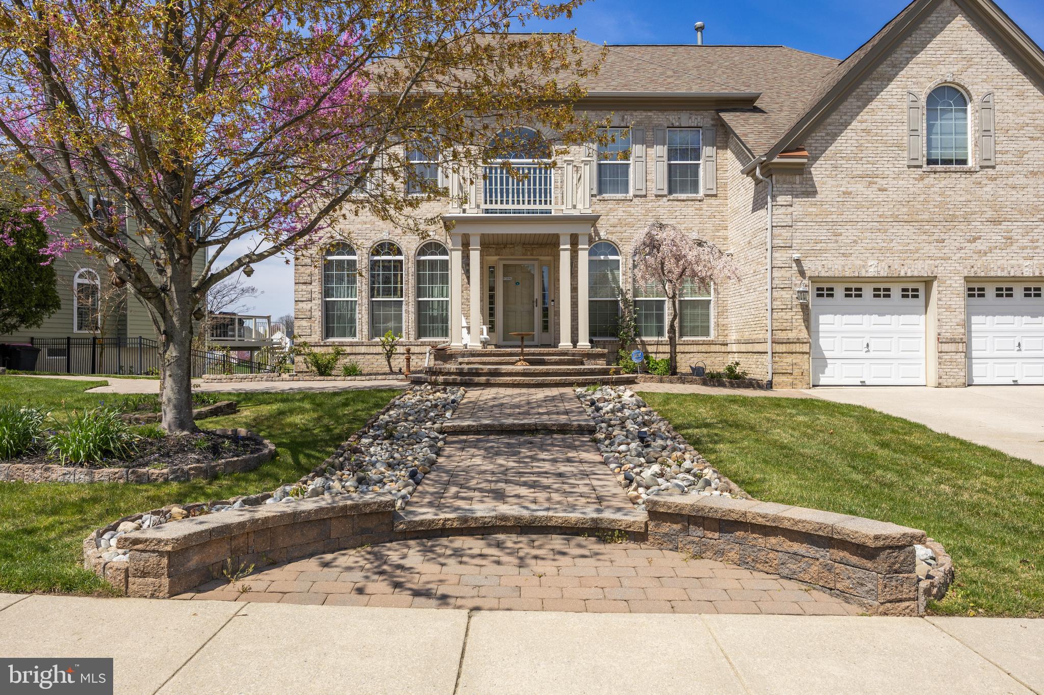 23 Mullen Drive Sicklerville, NJ 08081 - Photo 4 of 73 front view of a house with a yard