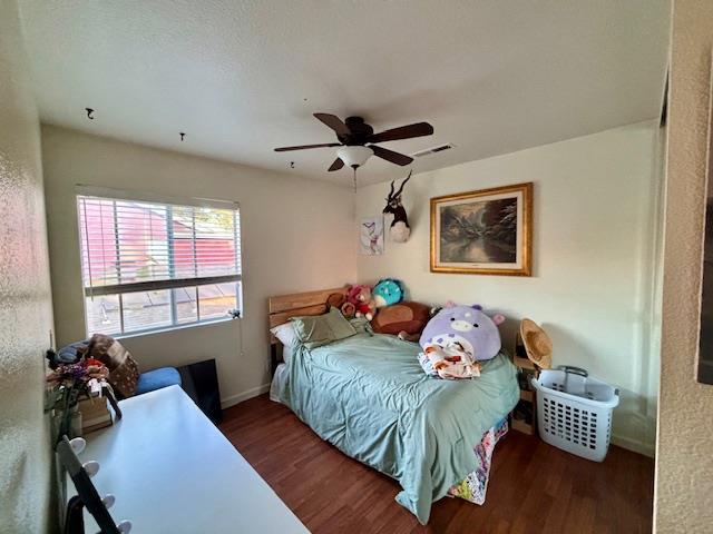 820 Talbot Drive Hollister, CA 95023 - Photo 12 of 27 a bedroom with bed and a window
