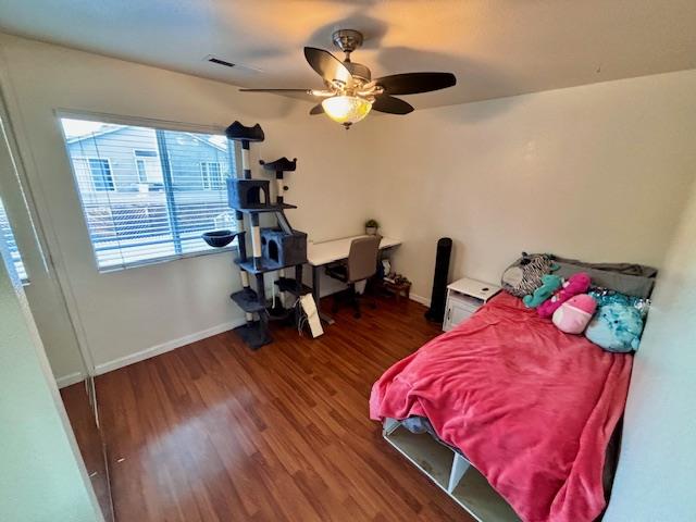 820 Talbot Drive Hollister, CA 95023 - Photo 13 of 27 a very nice looking bedroom with a bed