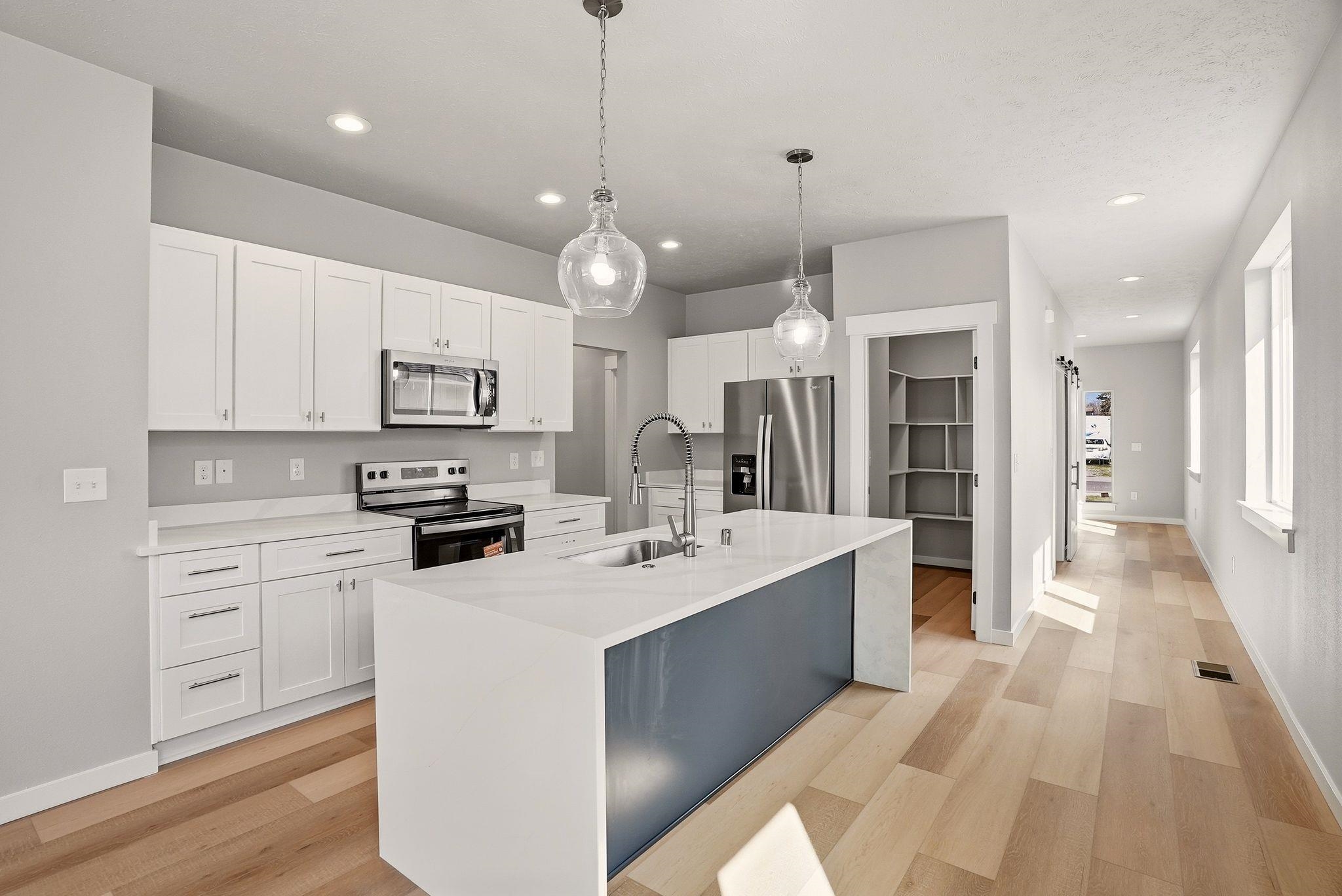 2107 North Sipple Road Spokane Valley, WA 99212 - Photo 5 of 22 Gallery Image 5