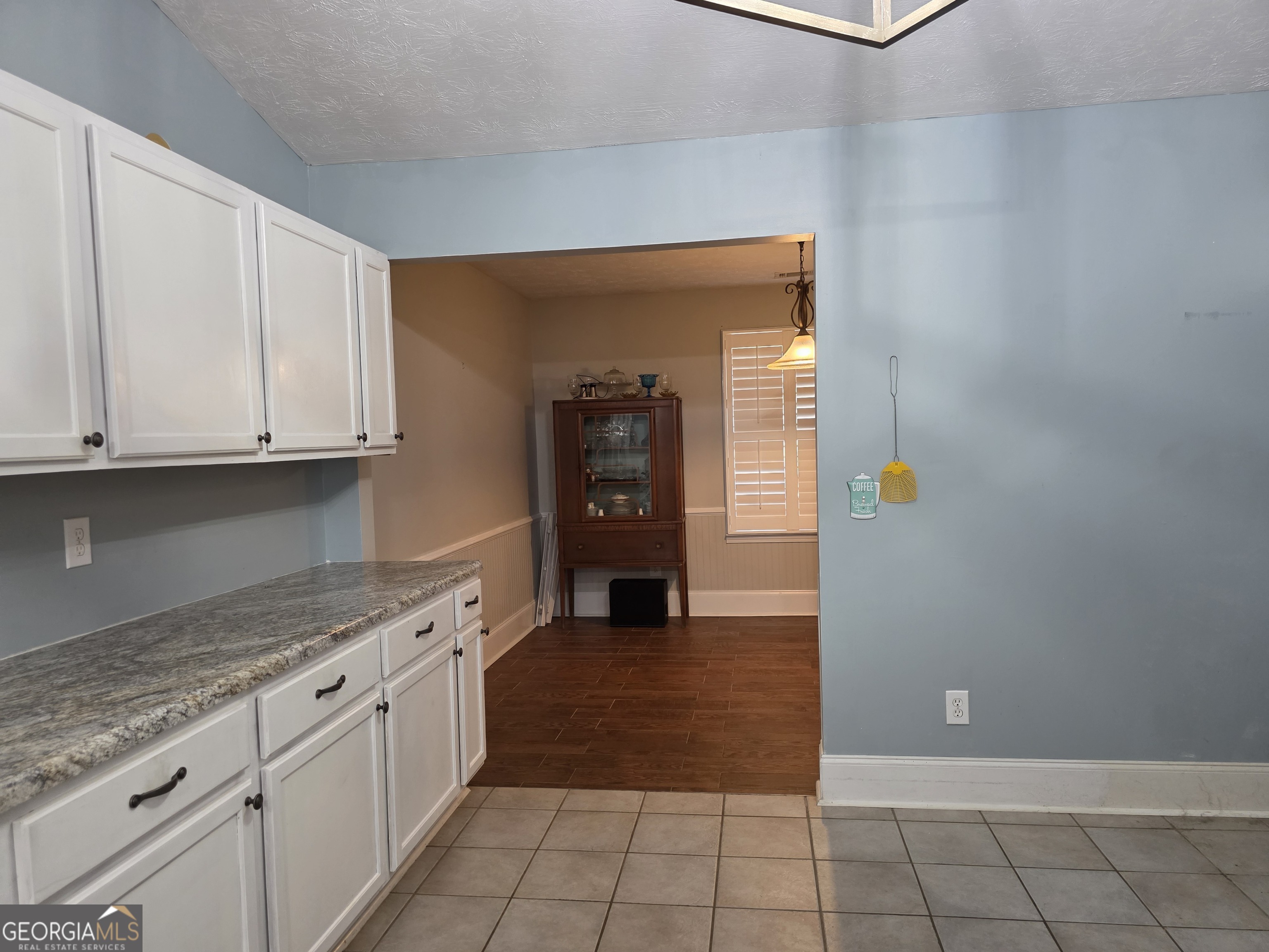 340 Wraymine Road Buchanan, GA 30113 - Photo 4 of 30 Long counter space and cabinets