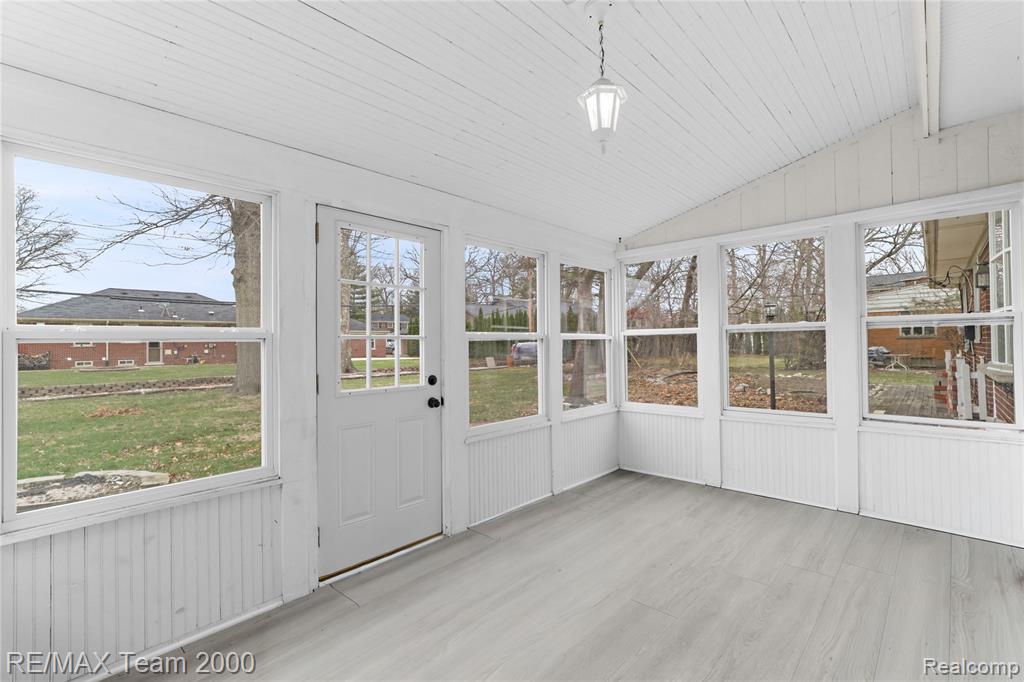1445 Belmont Street Dearborn, MI 48128 - Photo 29 of 33