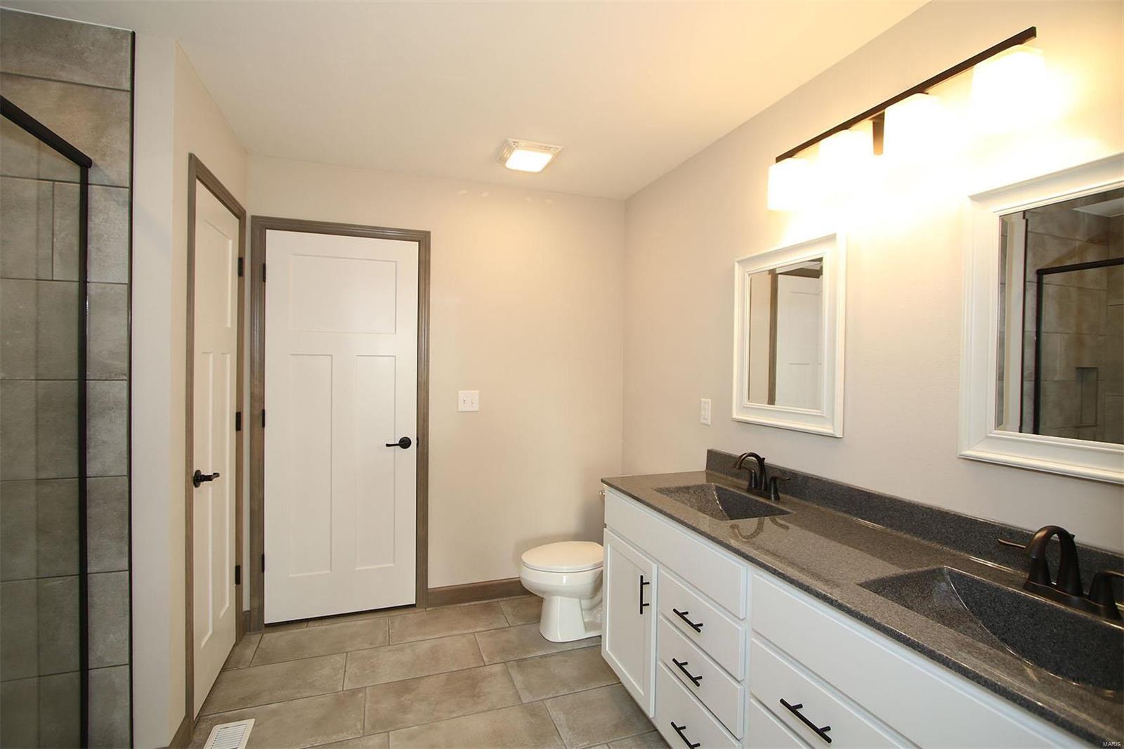 424 Briar Creek Road Troy, IL 62294 - Photo 21 of 47 Gallery Image 21