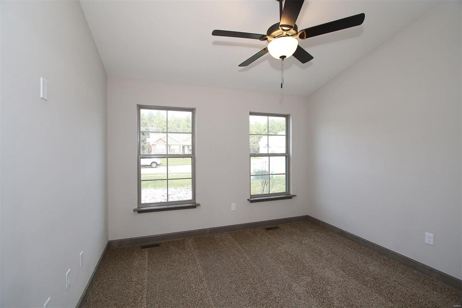 424 Briar Creek Road Troy, IL 62294 - Photo 24 of 47 Gallery Image 24