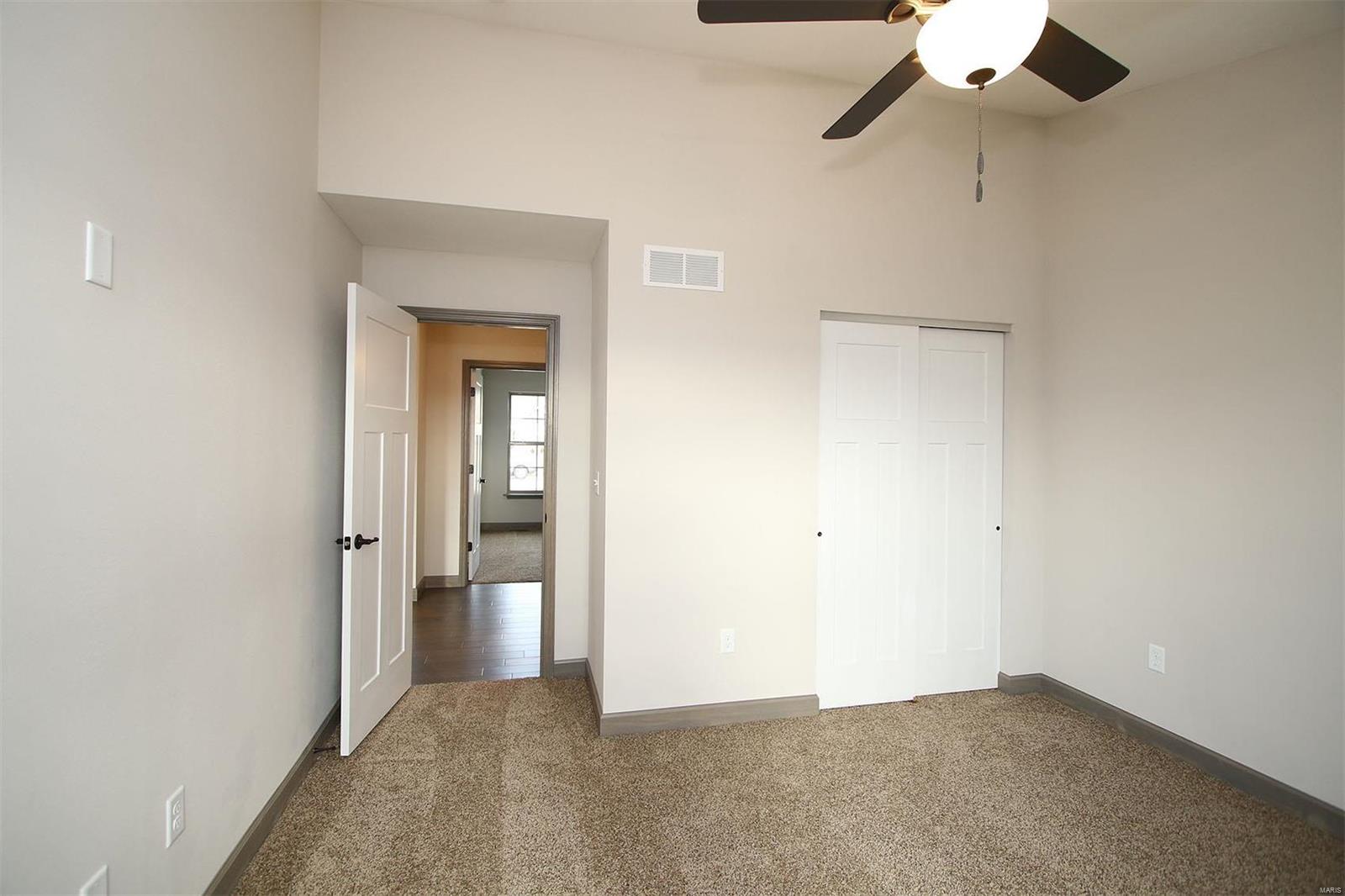 424 Briar Creek Road Troy, IL 62294 - Photo 27 of 47 Gallery Image 27