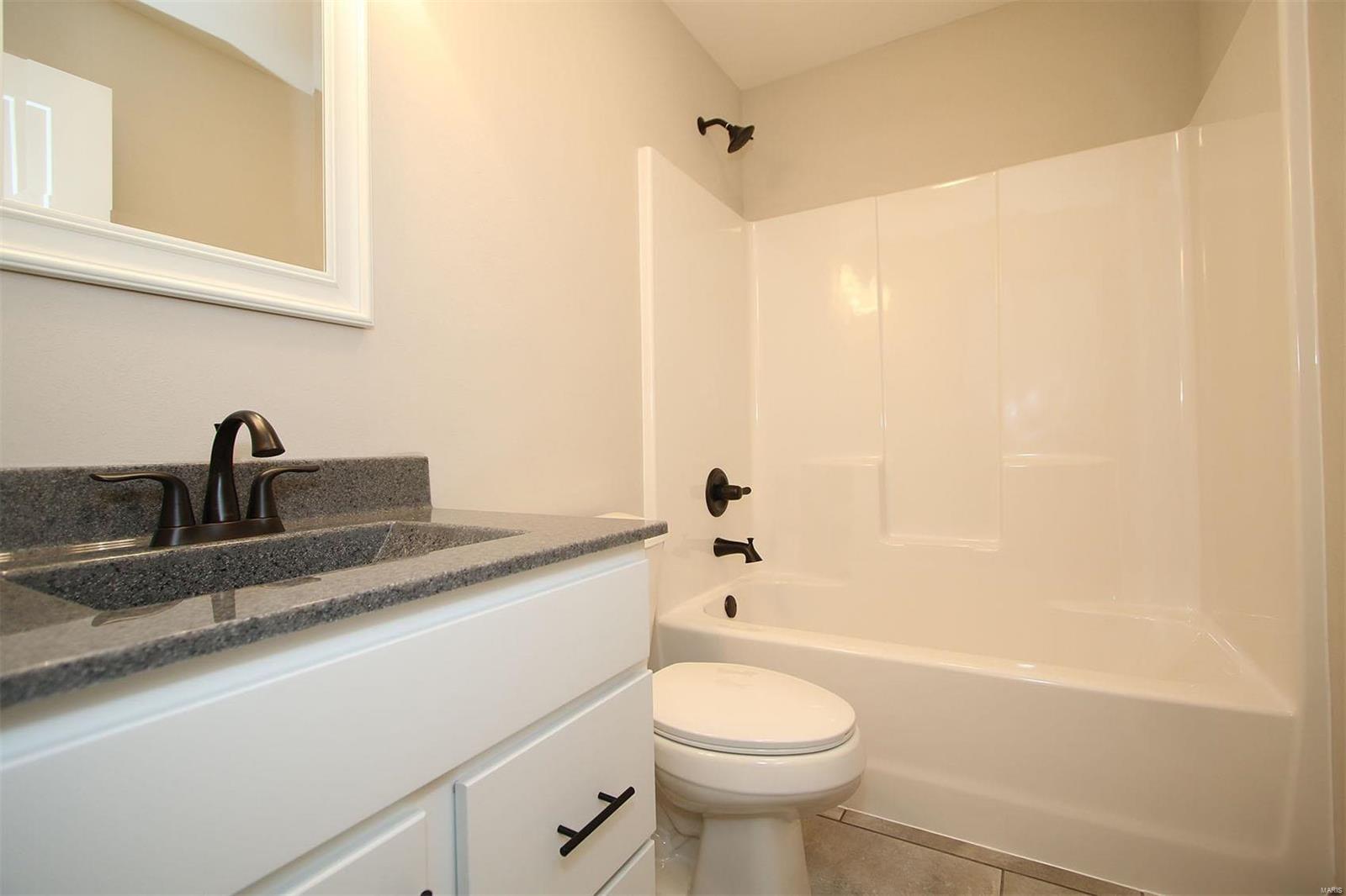 424 Briar Creek Road Troy, IL 62294 - Photo 28 of 47 Gallery Image 28