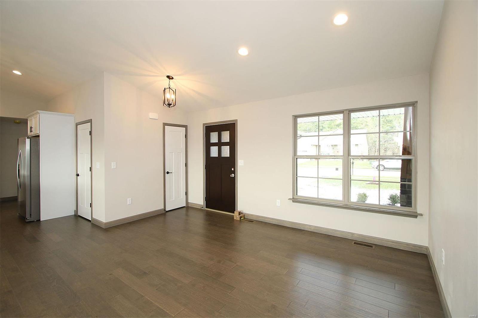 424 Briar Creek Road Troy, IL 62294 - Photo 6 of 47 Gallery Image 6