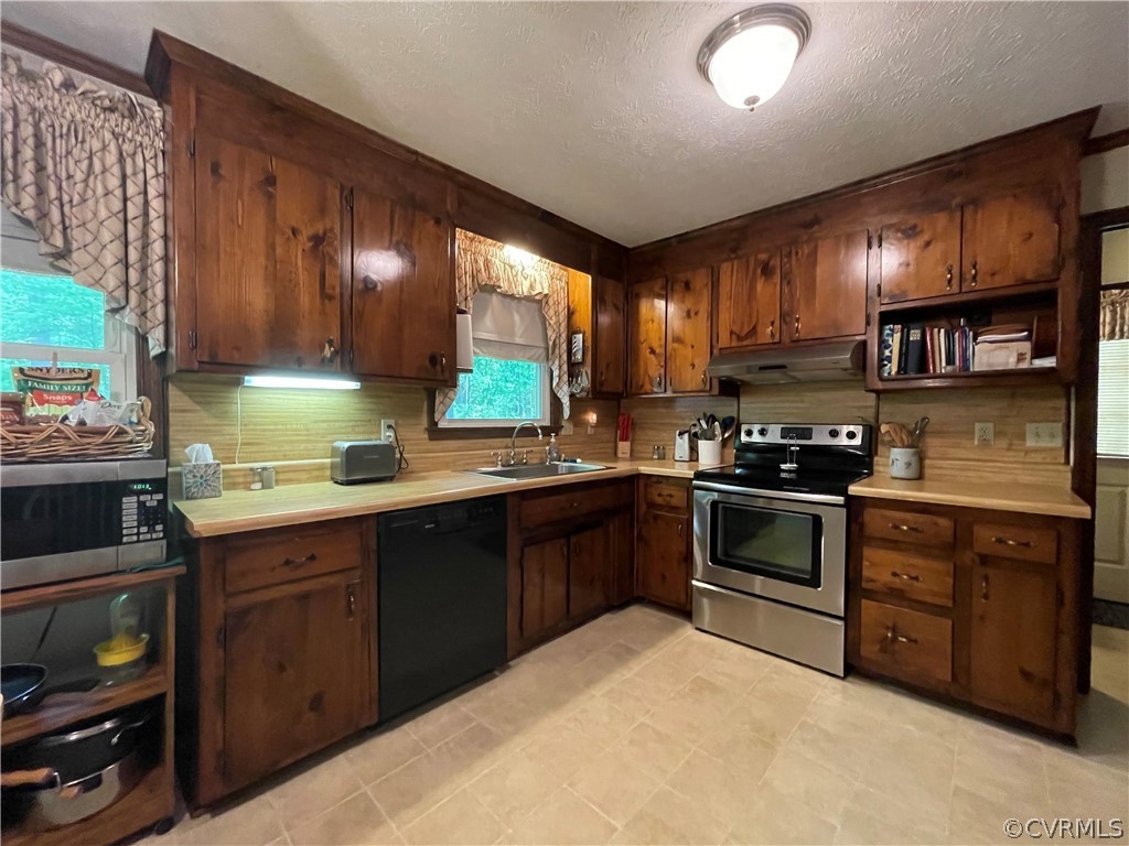 3012 Maplevale Road Chester, VA 23831 - Photo 10 of 38 Gallery Image 10