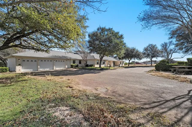 $499,900 | 544 Lusk Creek Road, Eddy, TX 76524