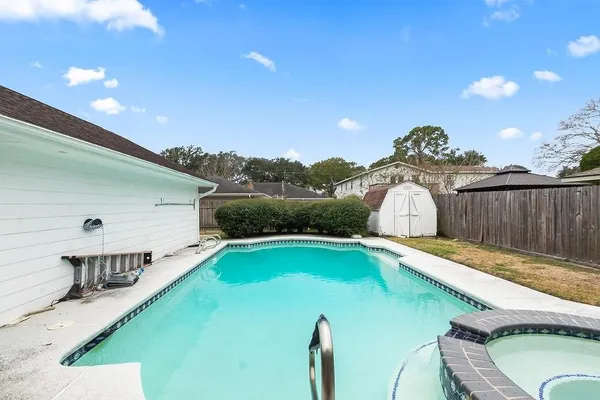 $300,000 | 2718 Lufkin Lane, Deer Park, TX 77536