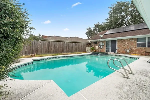 $300,000 | 2718 Lufkin Lane, Deer Park, TX 77536