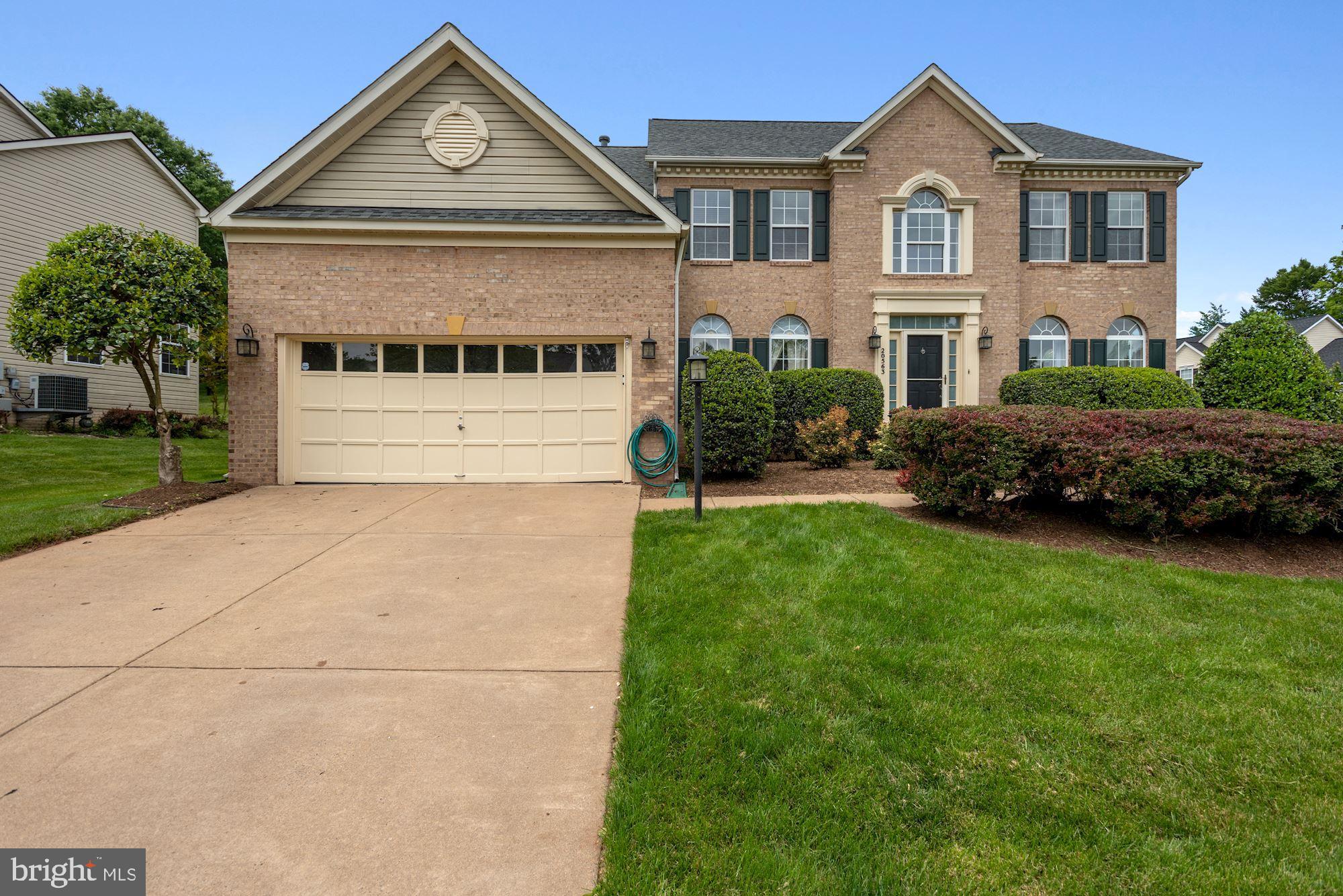 20563 Quarterpath Trace Circle Sterling, VA 20165 - Photo 2 of 41