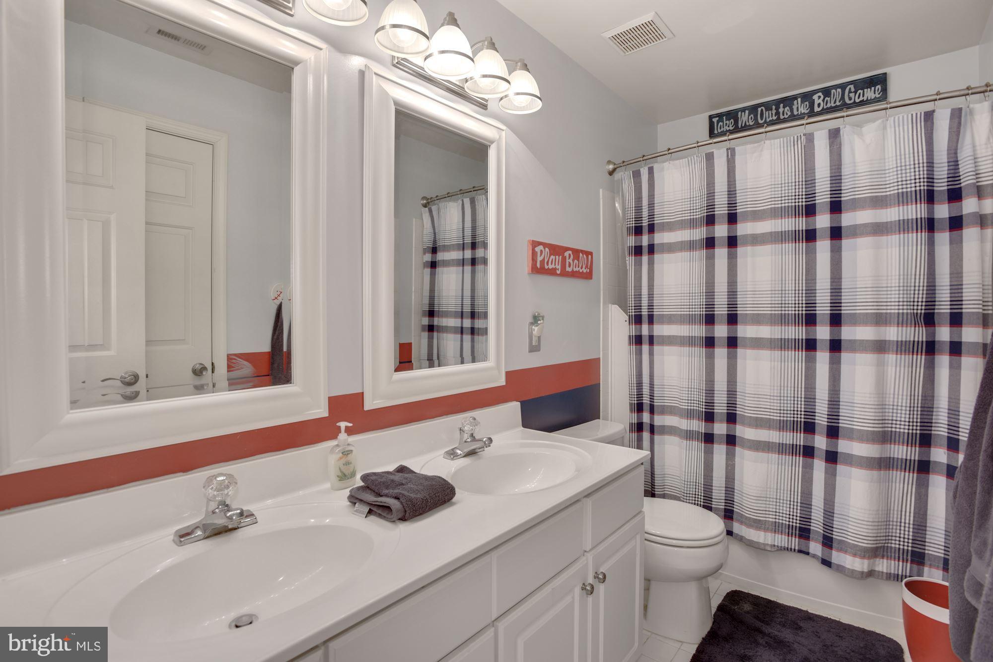 20563 Quarterpath Trace Circle Sterling, VA 20165 - Photo 26 of 41