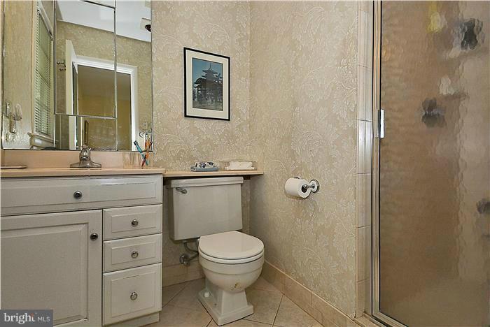 9620 Old Spring Road Kensington, MD 20895 - Photo 14 of 22 Bath (Master)