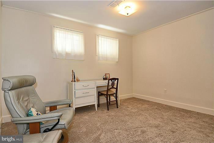 9620 Old Spring Road Kensington, MD 20895 - Photo 19 of 22 Bedroom