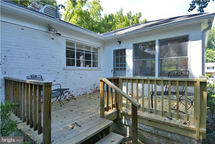 9620 Old Spring Road Kensington, MD 20895 - Photo 20 of 22 Deck