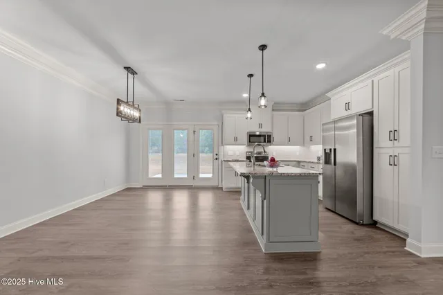 $2,400 | 3833 East Baywood Lane, Greenville, NC 27834