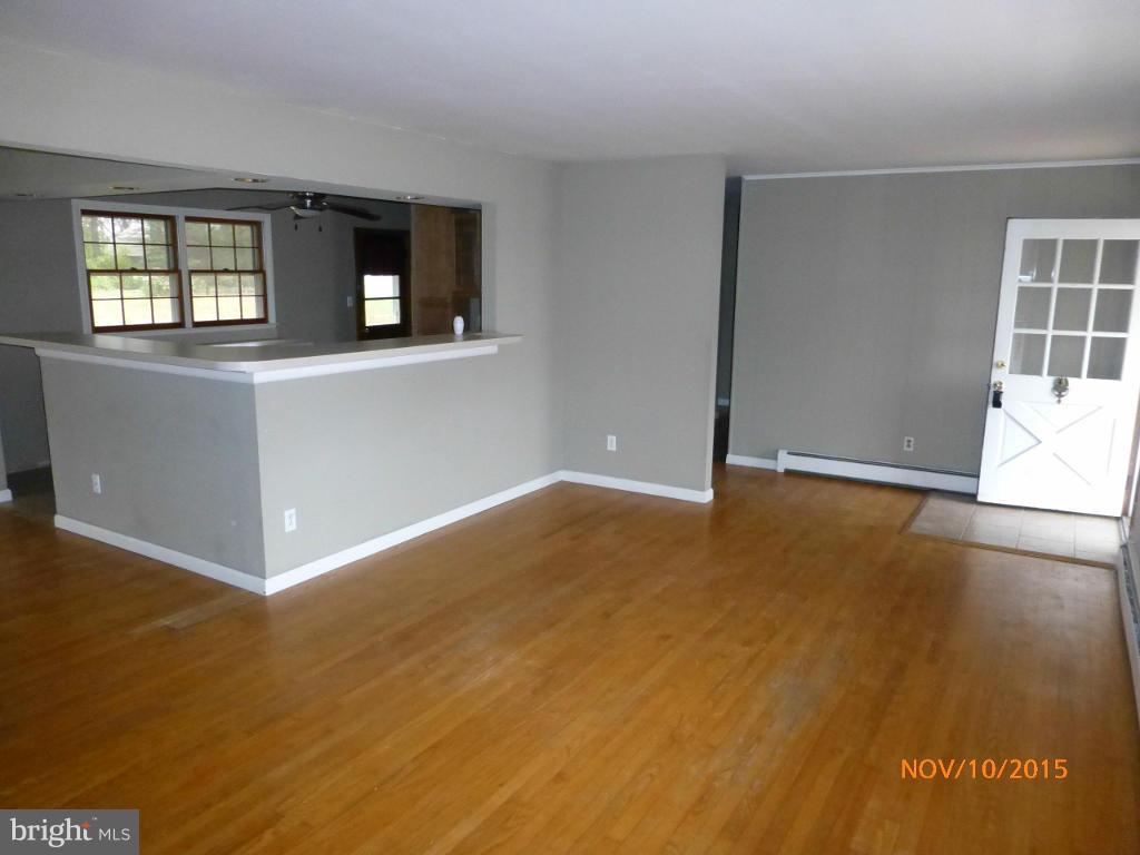 2222 Pleasantville Road Fallston, MD 21047 - Photo 6 of 21 Living Room