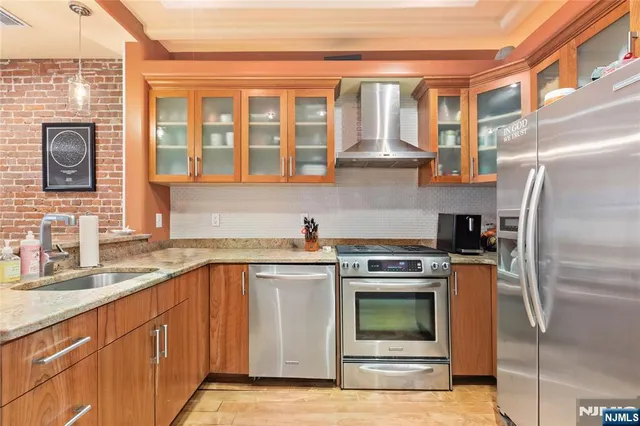 $800,000 | 933 Garden Street, Unit 3, Hoboken, NJ 07030