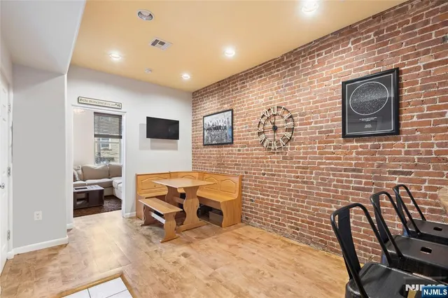 $800,000 | 933 Garden Street, Unit 3, Hoboken, NJ 07030