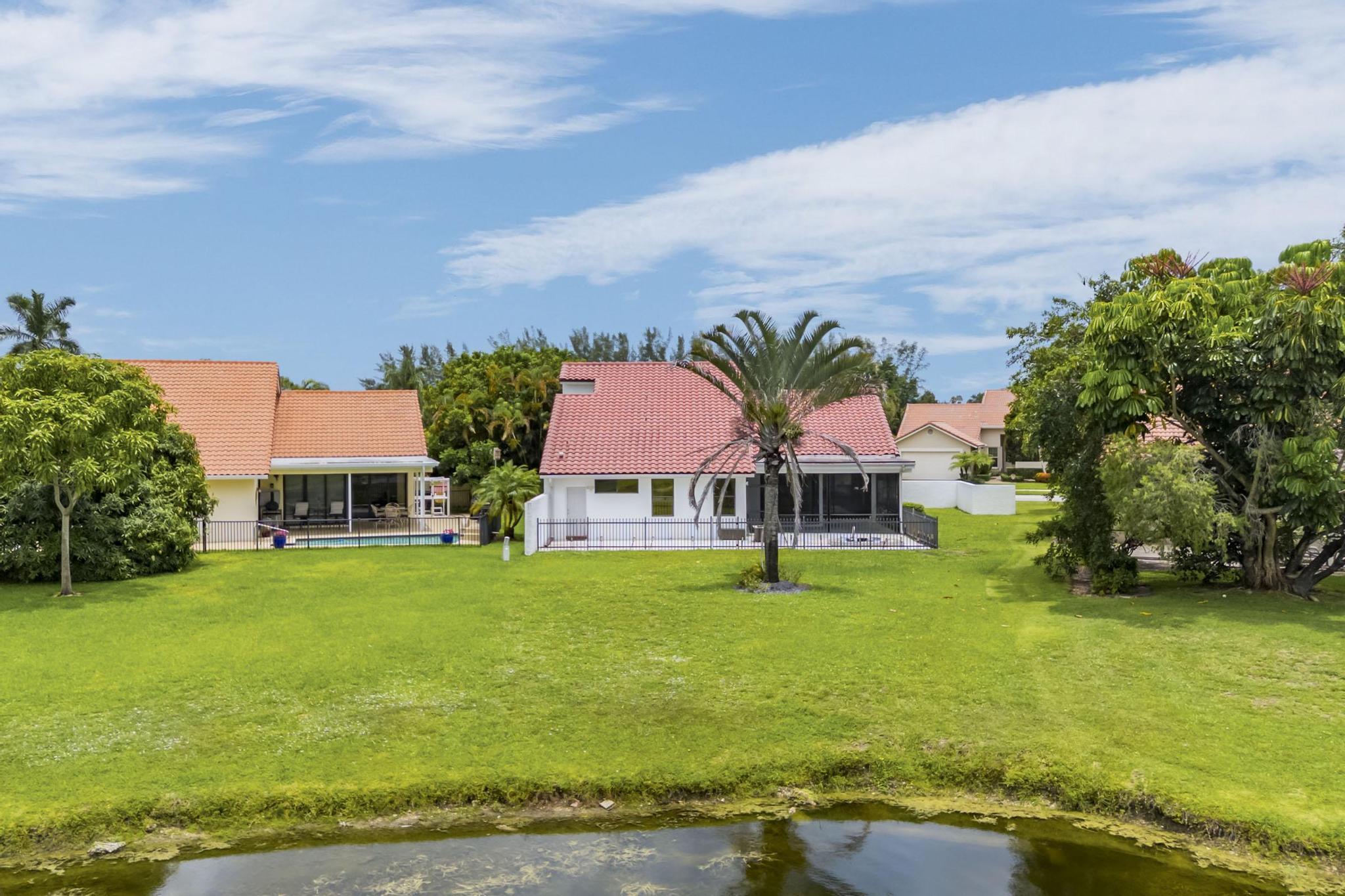 19325 Cherry Hills Terrace Boca Raton, FL 33498 - Photo 69 of 75 082