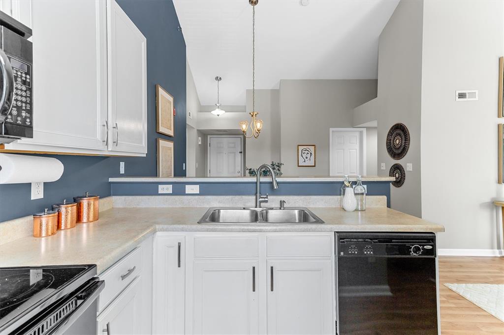 9733 Crayford Road, Unit 9I Affton, MO 63123 - Photo 14 of 29 Gallery Image 14