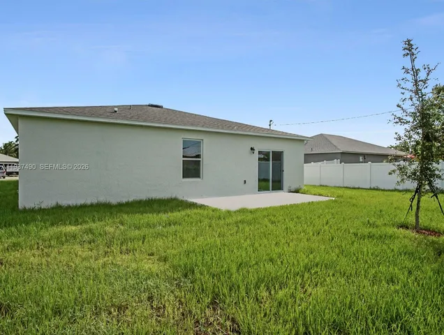 $430,000 | 811 Southeast Seahouse Drive, Port St. Lucie, FL 34983