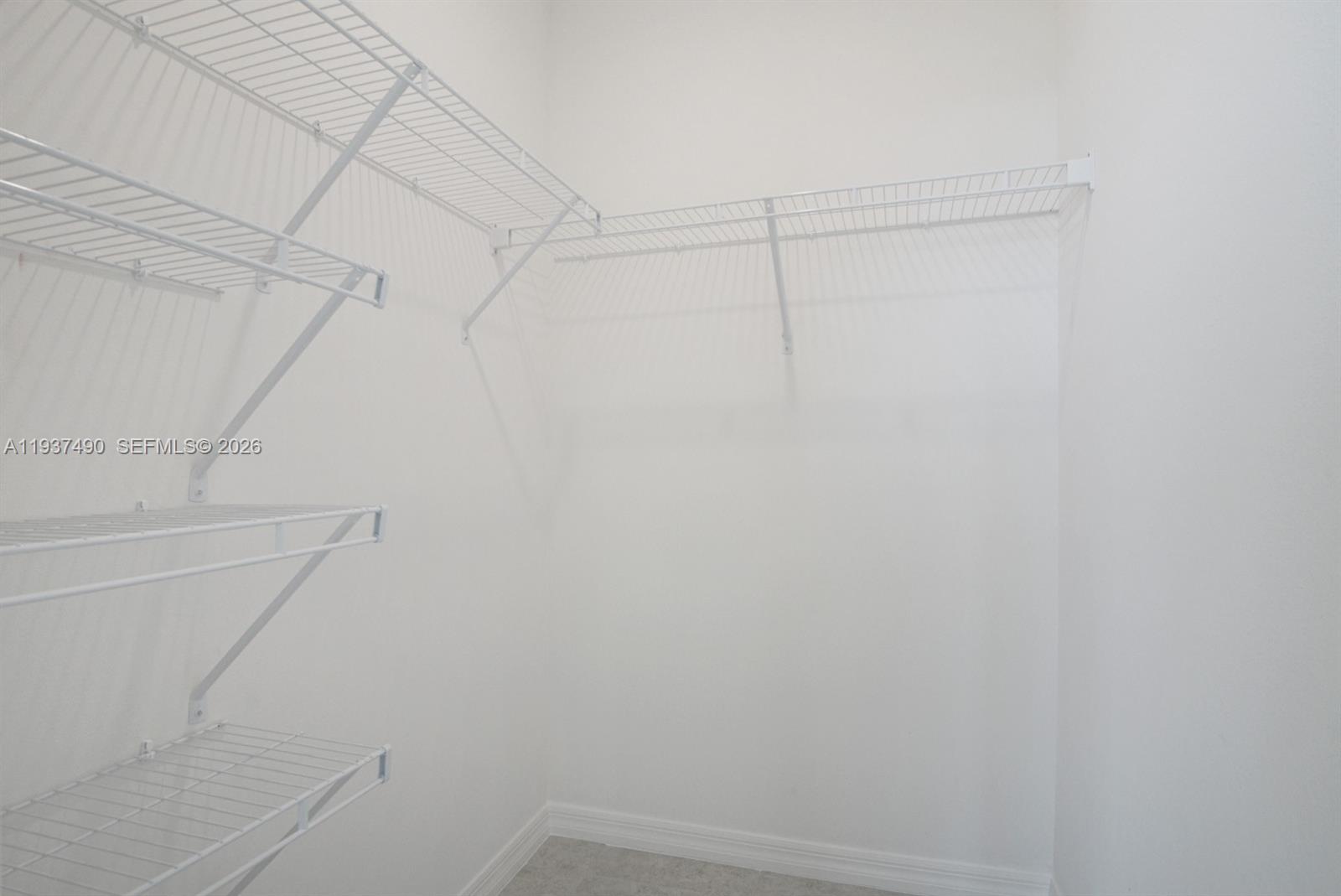 811 Southeast Seahouse Drive Port St. Lucie, FL 34983 - Photo 8 of 24 Gallery Image 8