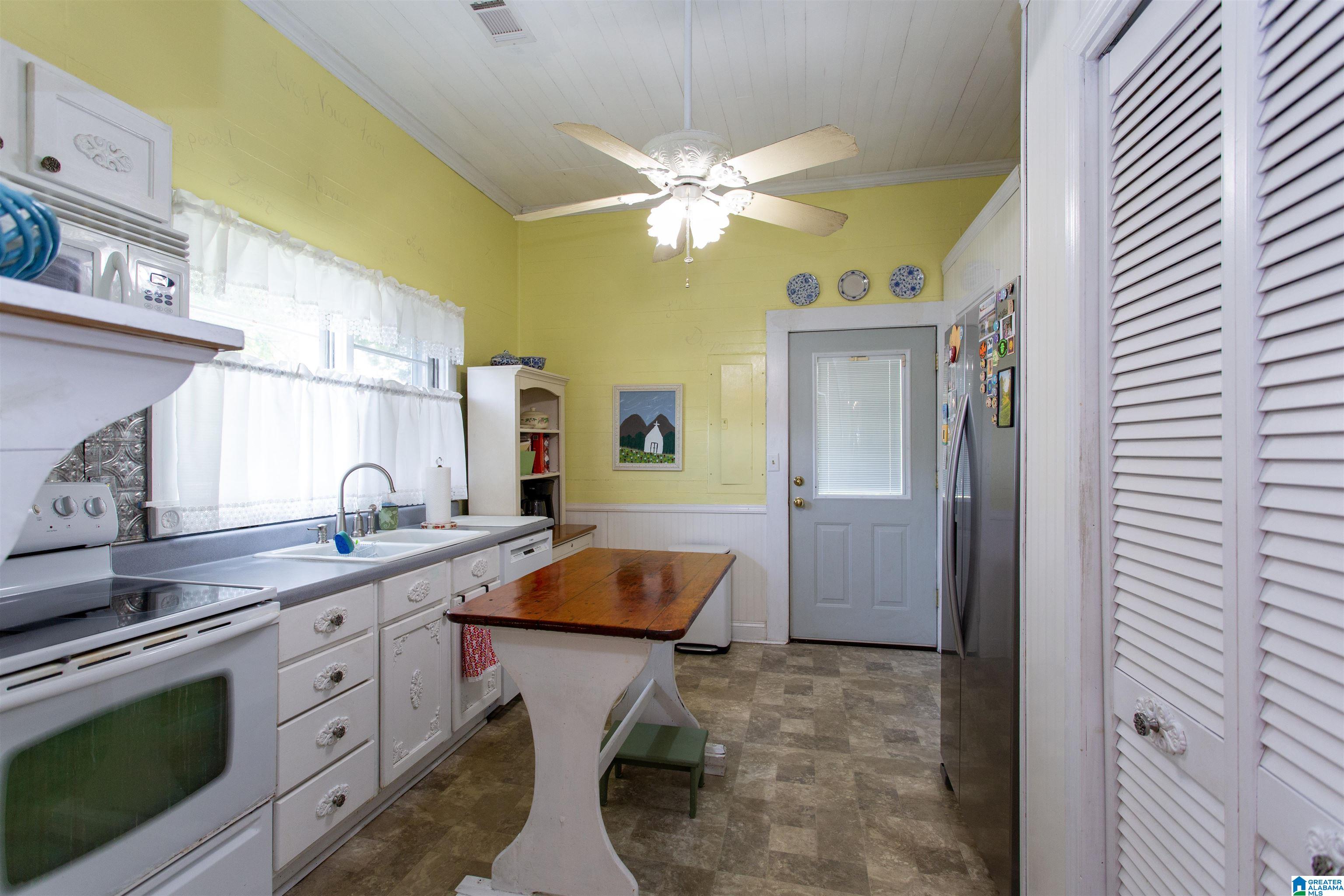 554 Almon Street Heflin, AL 36264 - Photo 10 of 25