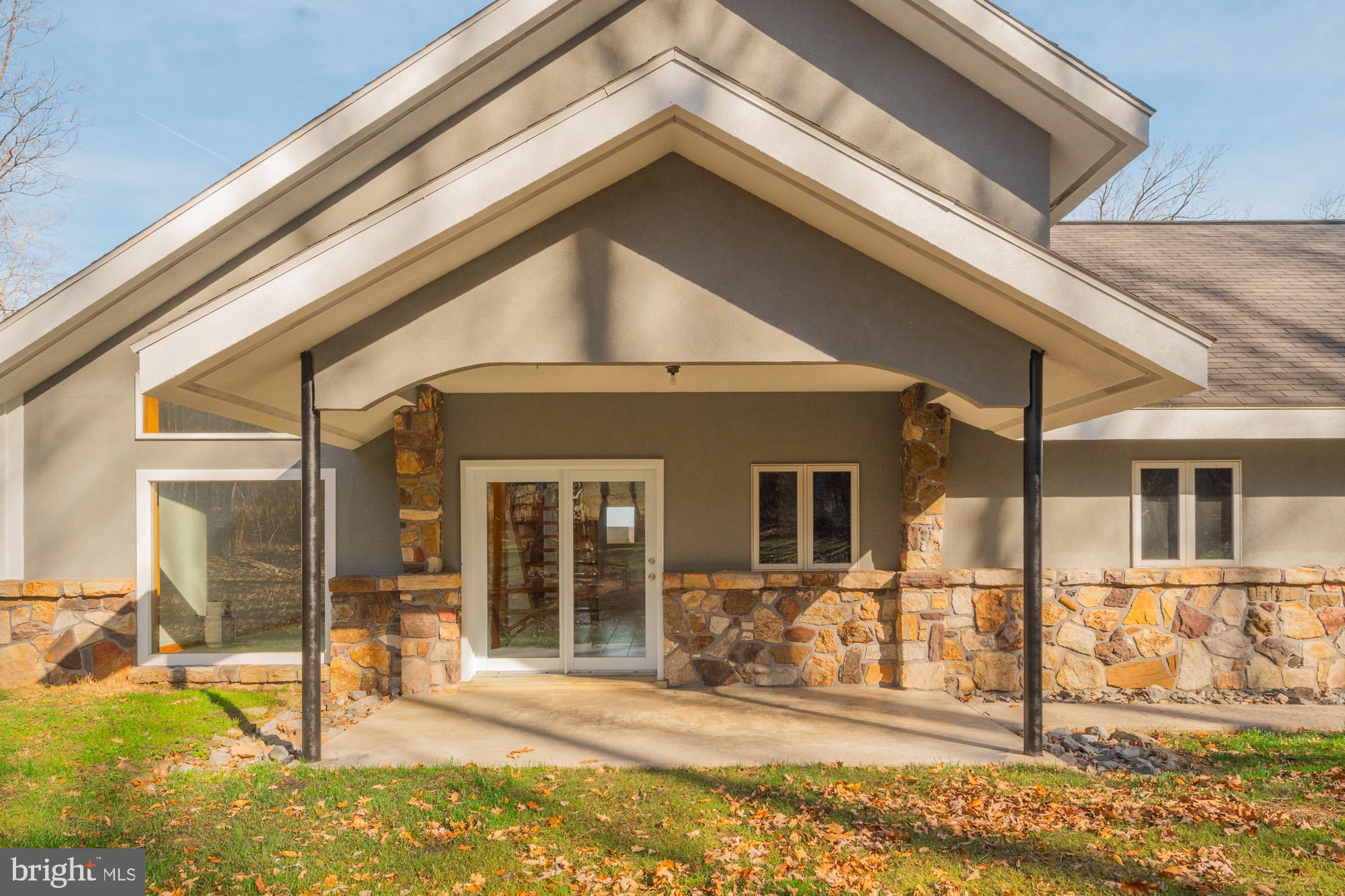 4007 White Rock Road Friendsville, MD 21531 - Photo 9 of 39 front view of a house with a porch