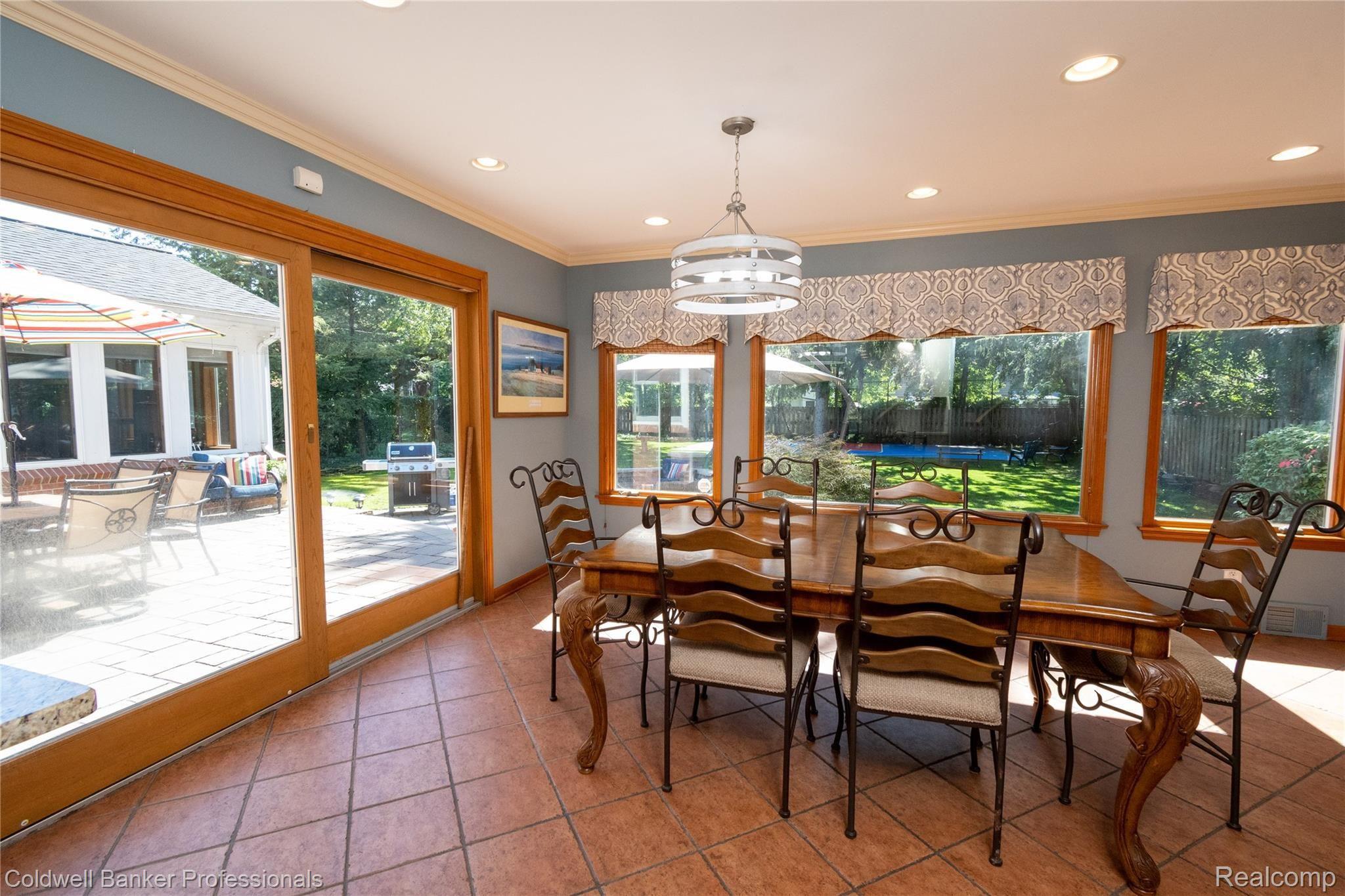 705 Middlesex Road Grosse Pointe, MI 48230 - Photo 17 of 70 DSC_1599.jpg