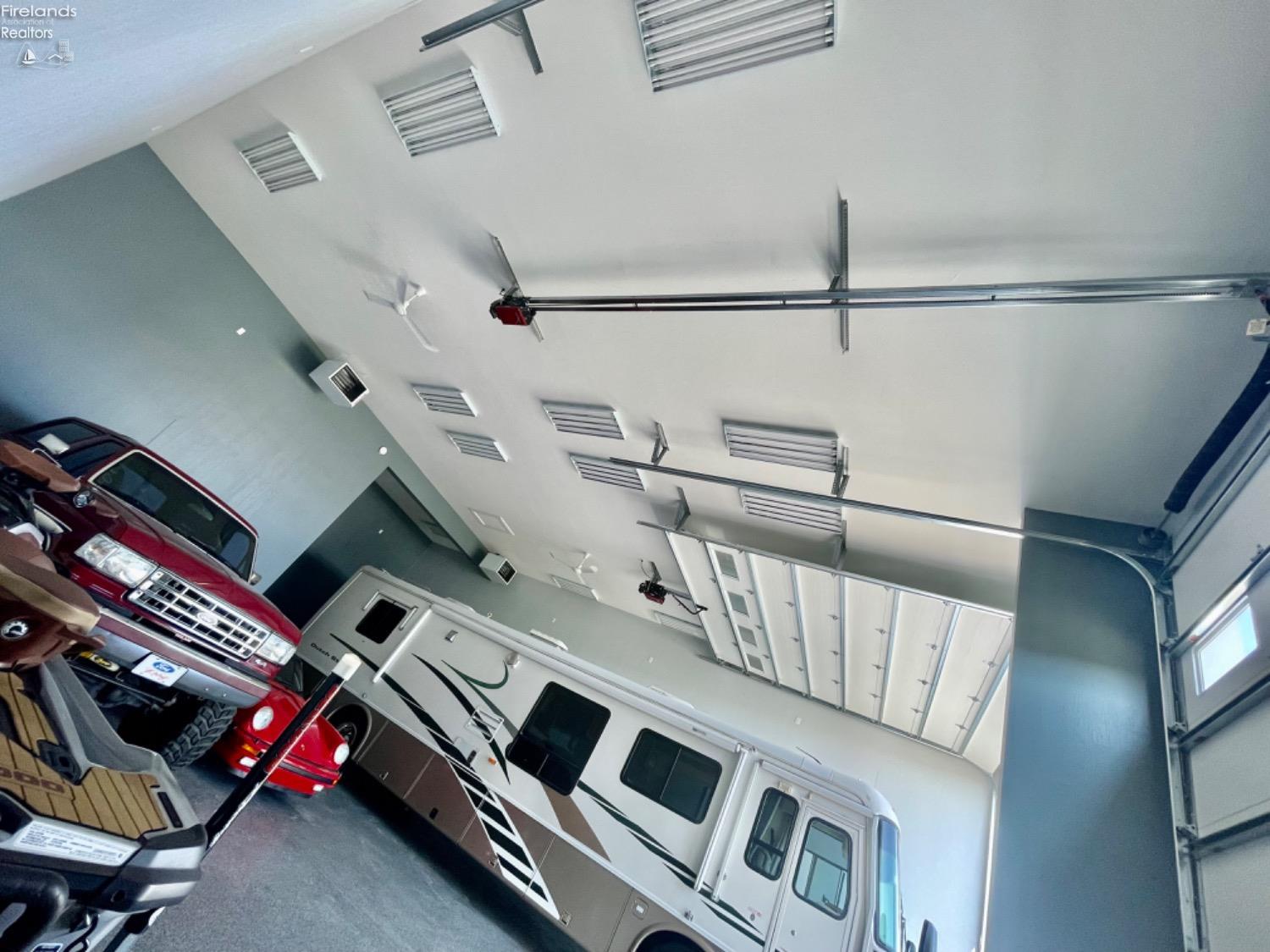 764 Southeast Catawba Road, Unit 121 Port Clinton, OH 43452 - Photo 20 of 30 Gallery Image 20