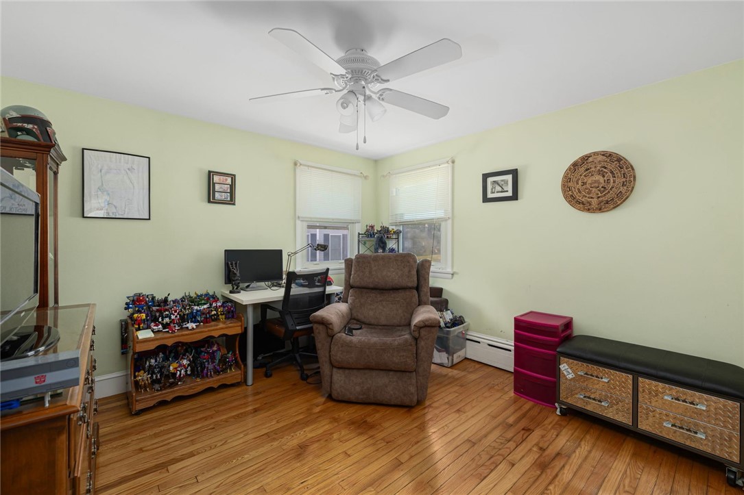 500 3rd Beach Road Middletown, RI 02842 - Photo 13 of 39