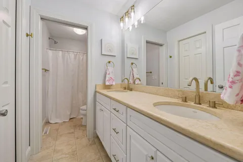$1,295,000 | 3049 Fairway Drive, Chaska, MN 55318