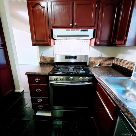 $299,888 | 3 Hook Road, Unit 32, Poughkeepsie, NY 12601