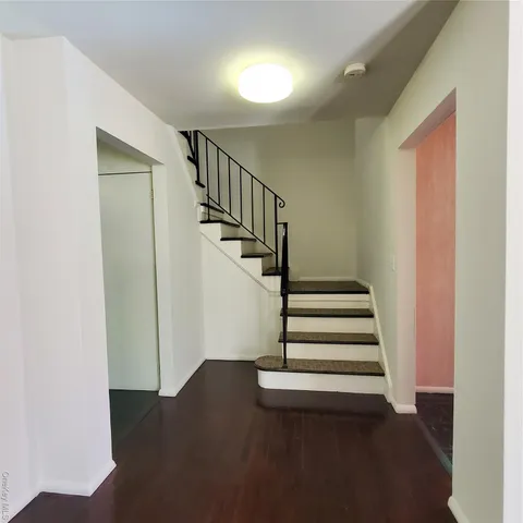 $299,888 | 3 Hook Road, Unit 32, Poughkeepsie, NY 12601