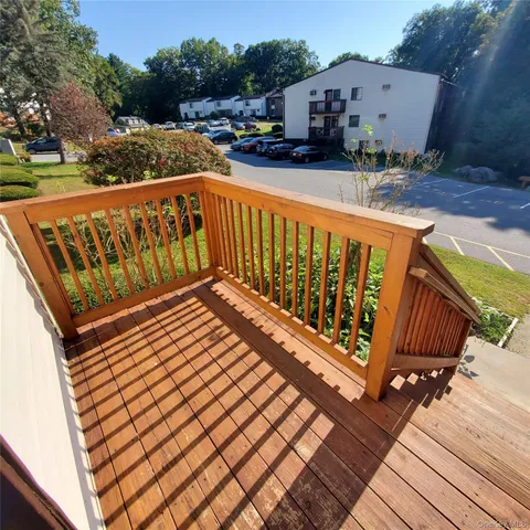 $299,888 | 3 Hook Road, Unit 32, Poughkeepsie, NY 12601