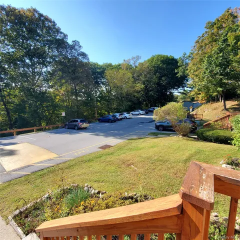 $299,888 | 3 Hook Road, Unit 32, Poughkeepsie, NY 12601