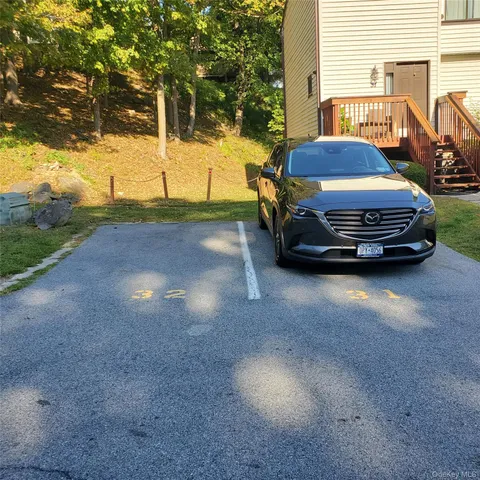 $299,888 | 3 Hook Road, Unit 32, Poughkeepsie, NY 12601