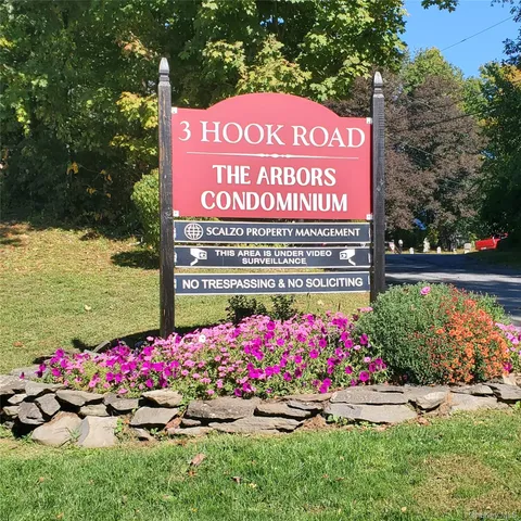 $299,888 | 3 Hook Road, Unit 32, Poughkeepsie, NY 12601
