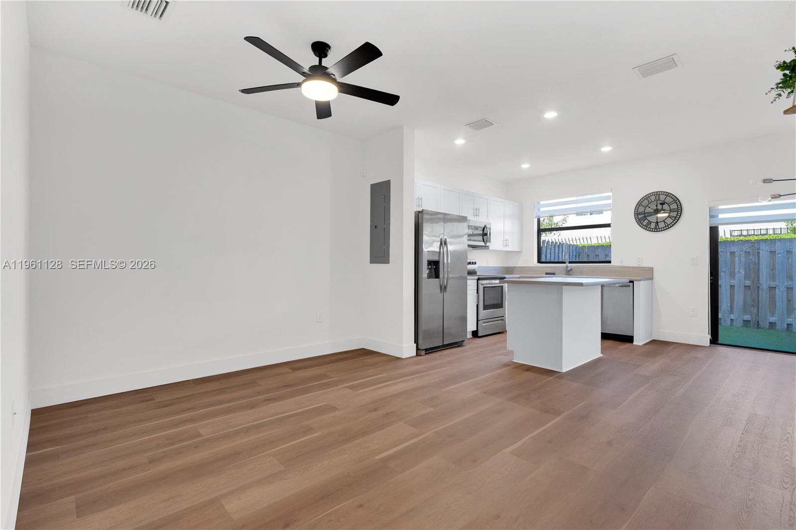 859 Northeast 211th Street Miami, FL 33179 - Photo 11 of 34