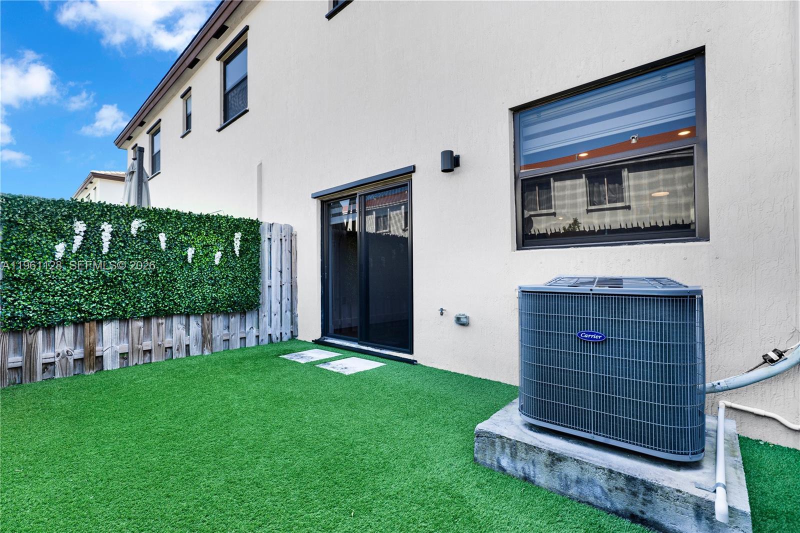 859 Northeast 211th Street Miami, FL 33179 - Photo 13 of 34