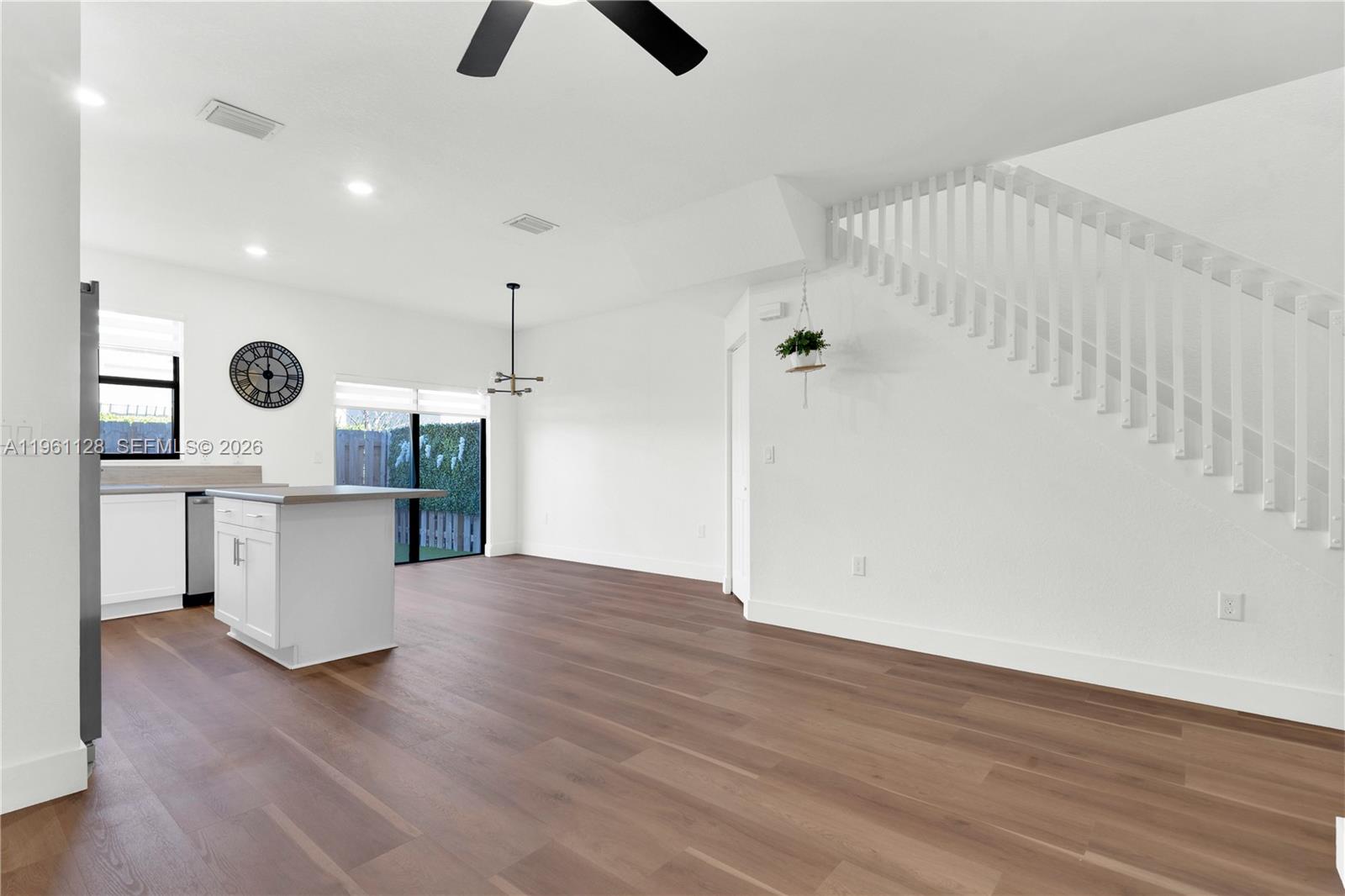 859 Northeast 211th Street Miami, FL 33179 - Photo 19 of 34