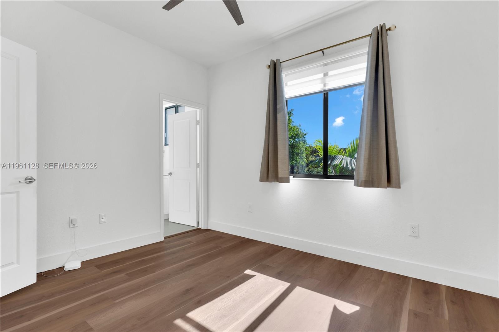 859 Northeast 211th Street Miami, FL 33179 - Photo 26 of 34