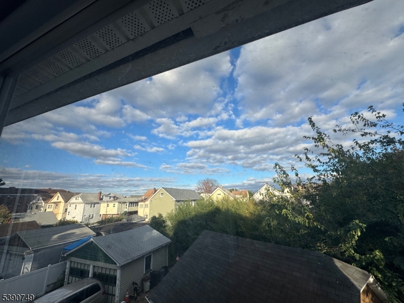 131 Bellevue Street Elizabeth, NJ 07202 - Photo 15 of 16 a view of a terrace