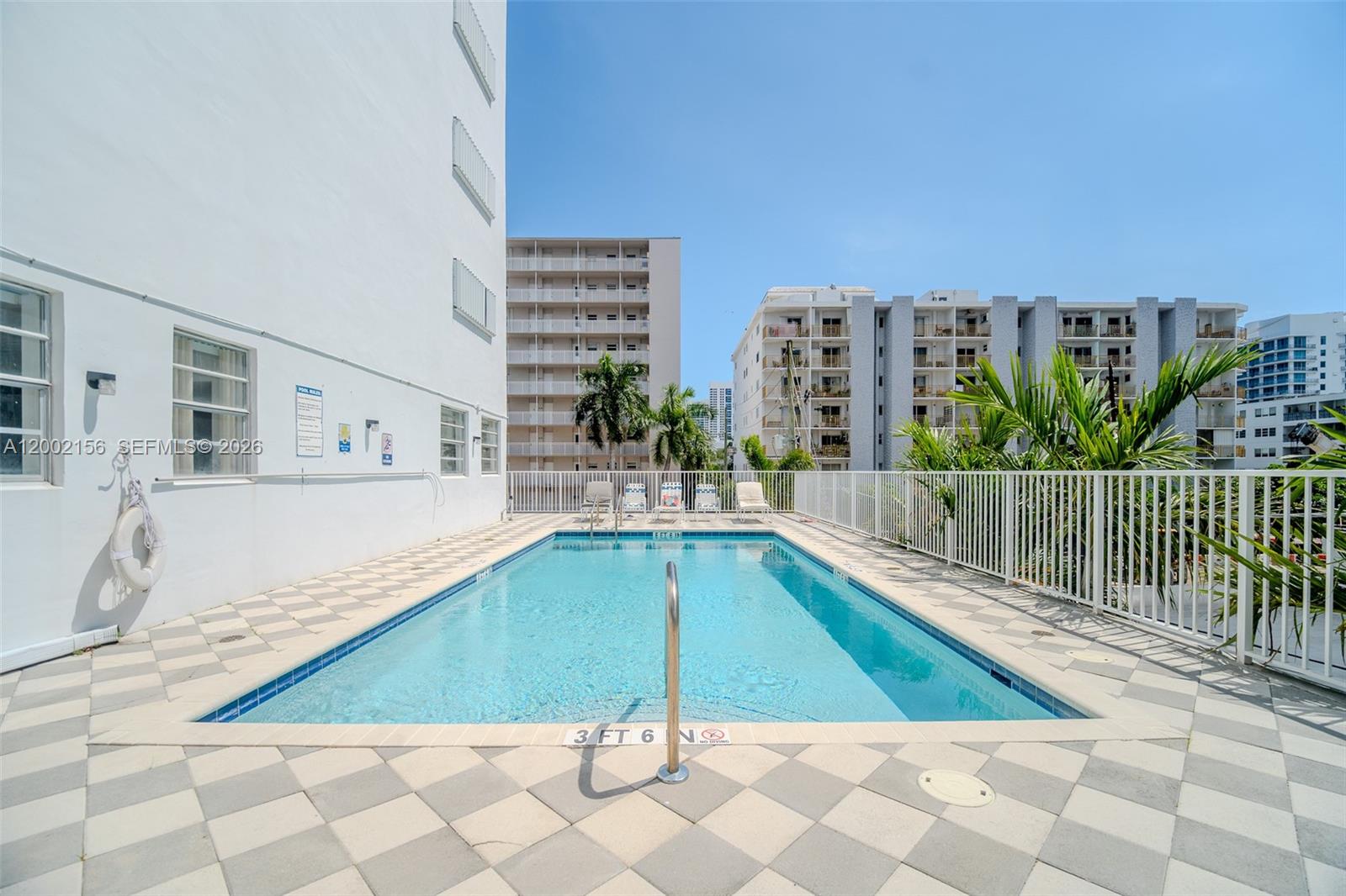 1331 Lincoln Road, Unit 804 Miami Beach, FL 33139 - Photo 17 of 21