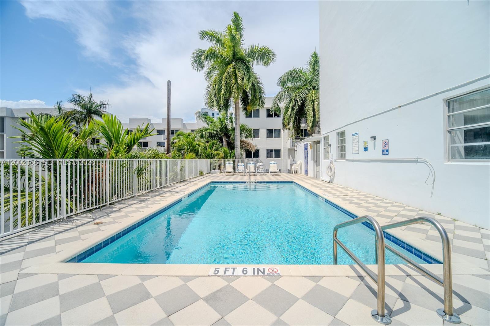 1331 Lincoln Road, Unit 804 Miami Beach, FL 33139 - Photo 18 of 21