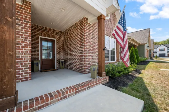 $349,900 | 1077 Malinda Lane, Greenbrier, TN 37073
