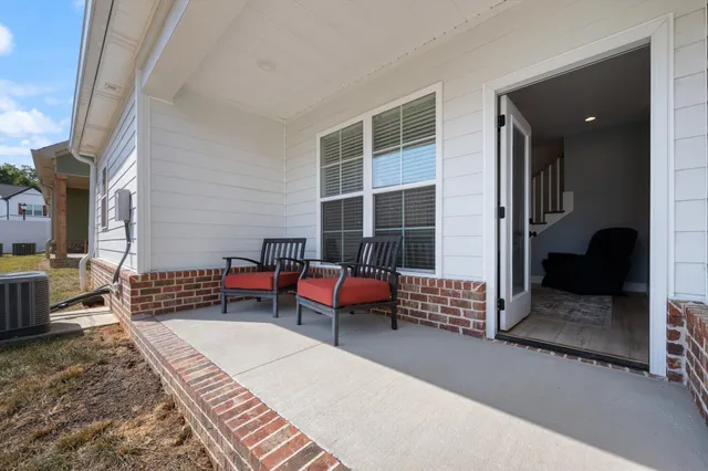 $349,900 | 1077 Malinda Lane, Greenbrier, TN 37073