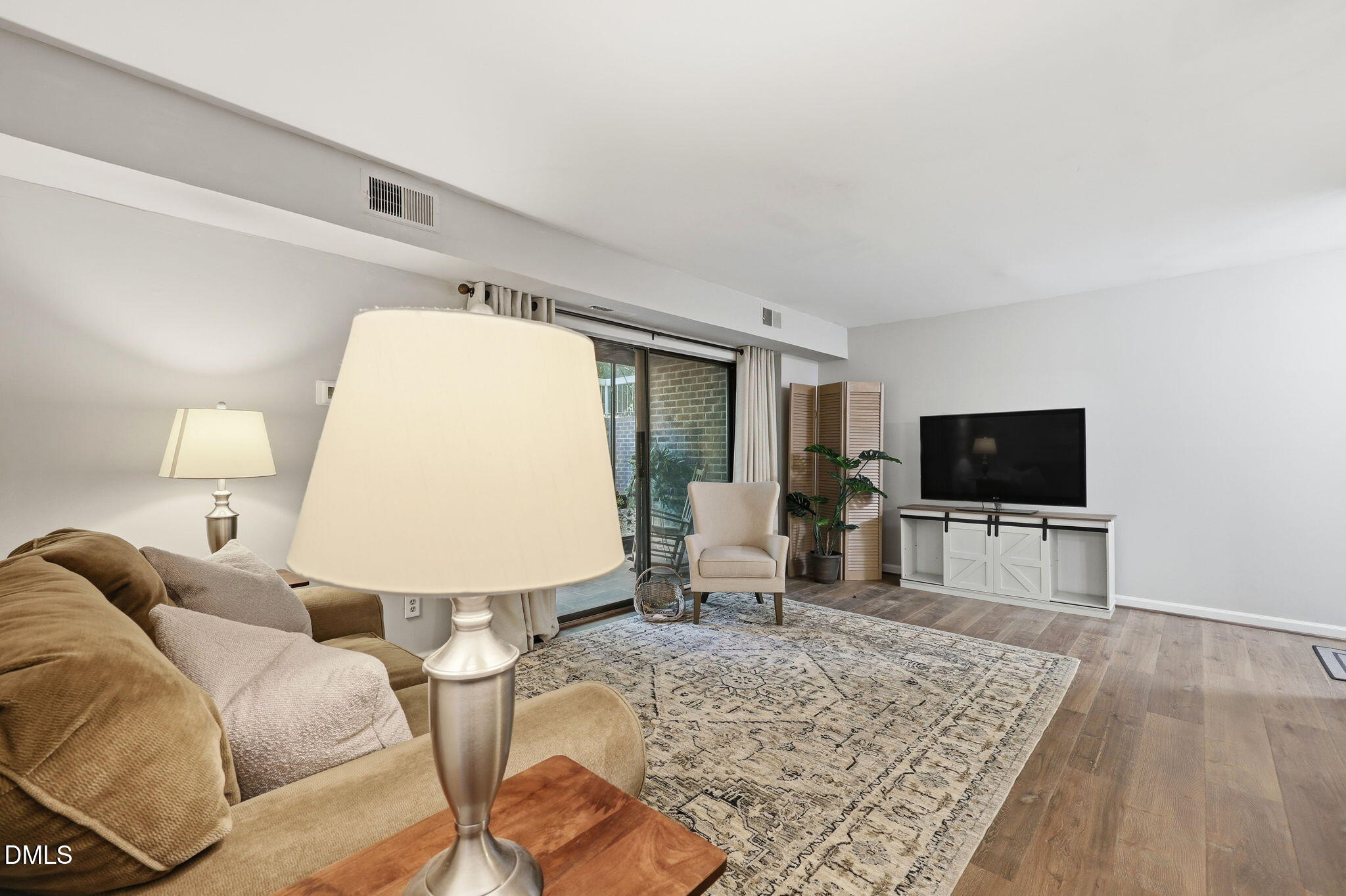 1008 Sandlin Place, Unit B Raleigh, NC 27606 - Photo 6 of 37